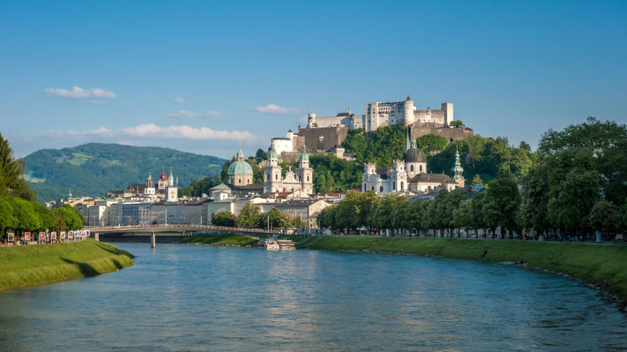 Blick vom Müllnersteg auf die Salzburger Altstadt